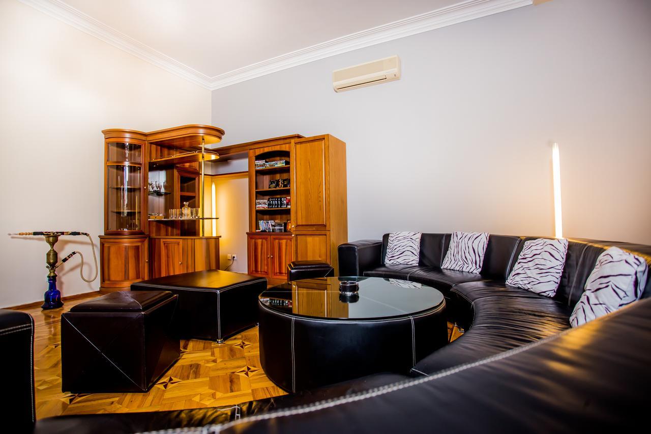 Centrum Hotel&Hostel Baku Ngoại thất bức ảnh