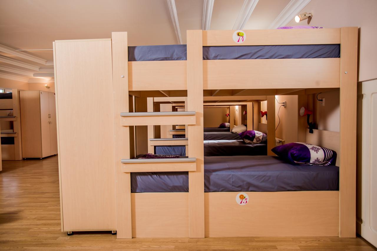 Centrum Hotel&Hostel Baku Ngoại thất bức ảnh