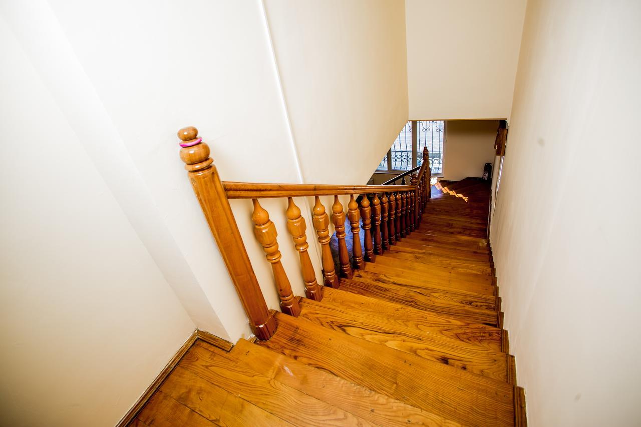 Centrum Hotel&Hostel Baku Ngoại thất bức ảnh