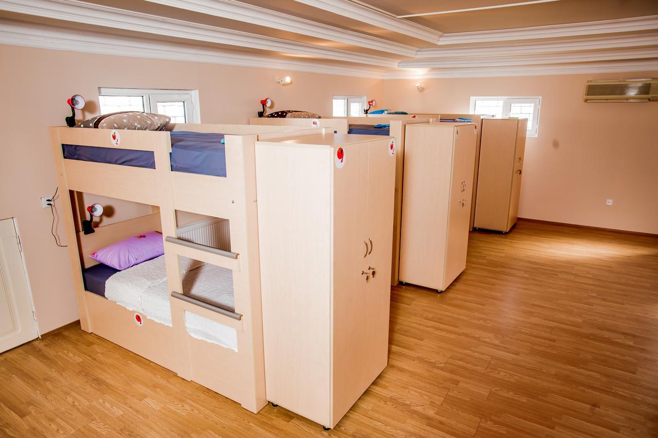 Centrum Hotel&Hostel Baku Ngoại thất bức ảnh