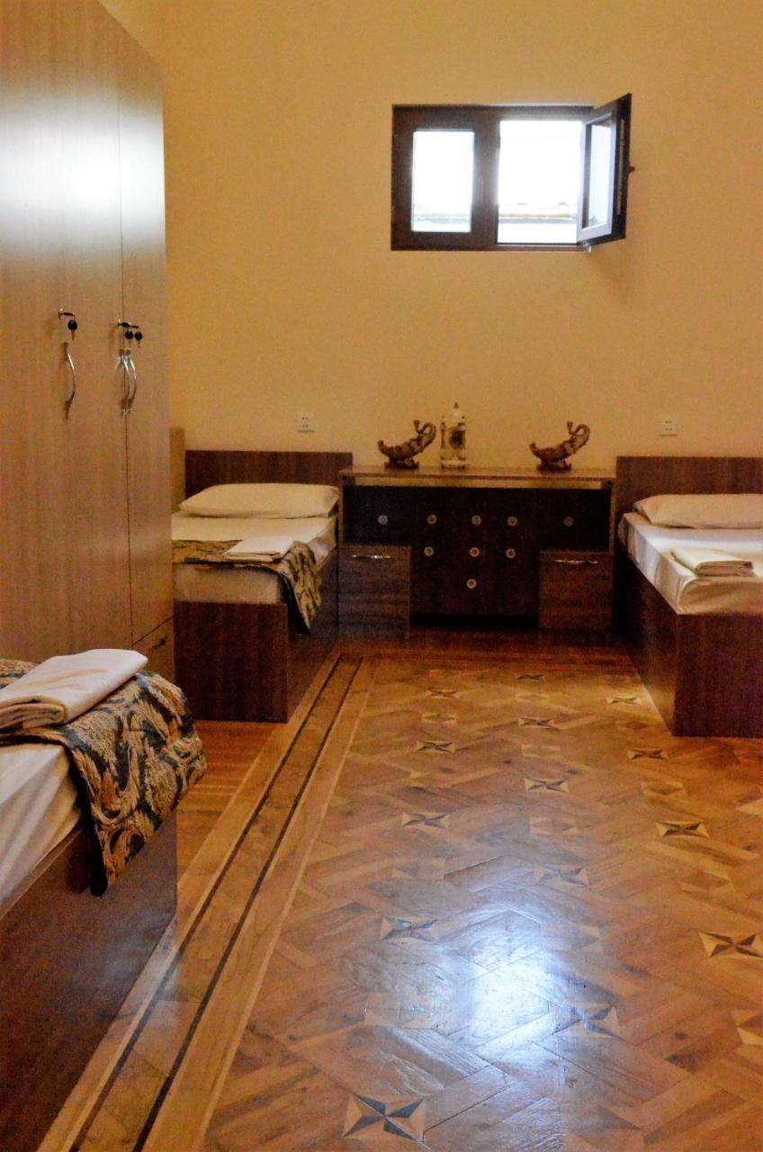 Centrum Hotel&Hostel Baku Ngoại thất bức ảnh
