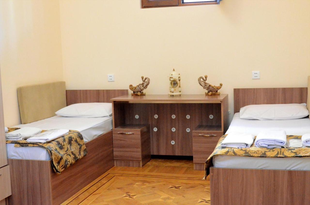 Centrum Hotel&Hostel Baku Ngoại thất bức ảnh