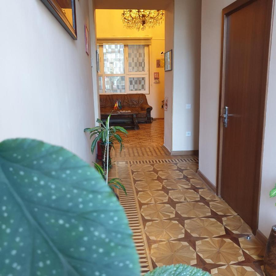 Centrum Hotel&Hostel Baku Ngoại thất bức ảnh